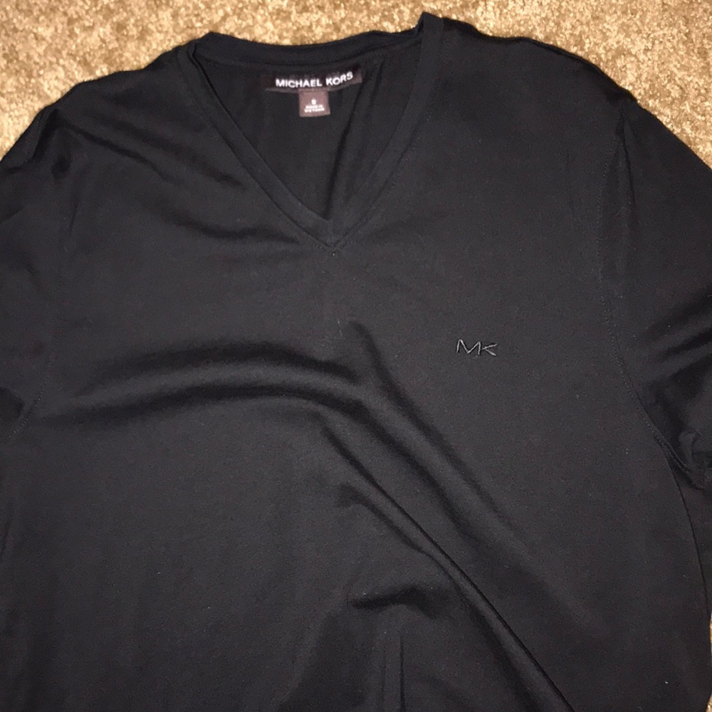 Mk adult small v-neck